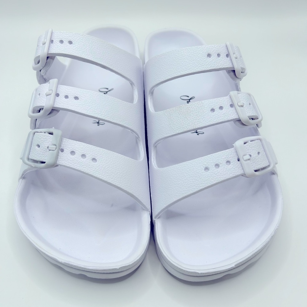 Jessica Carlyle Size 11, White Water Resistant Slides NEW - Never Worn